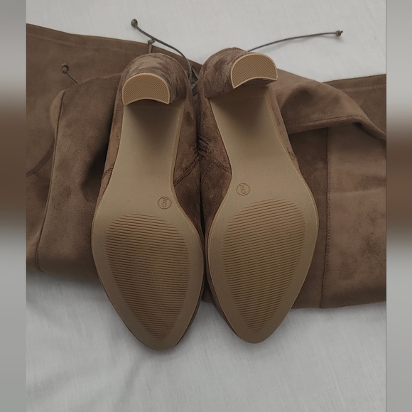 Charlotte Russe  Amaya Thigh High Suede Boots with High Heel - NWT - Size 9 - Picture 12 of 13